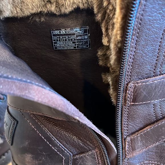 Ugg dark brown Ingrid boot size 8 - Picture 5 of 6